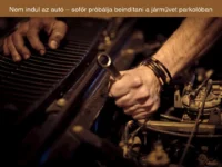 Nem indul az autó – sofőr próbálja beindítani a járművet parkolóban